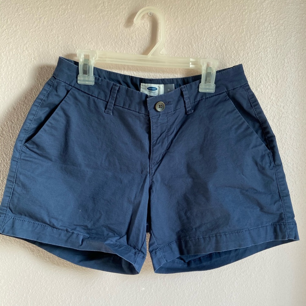 Old Navy navy shorts